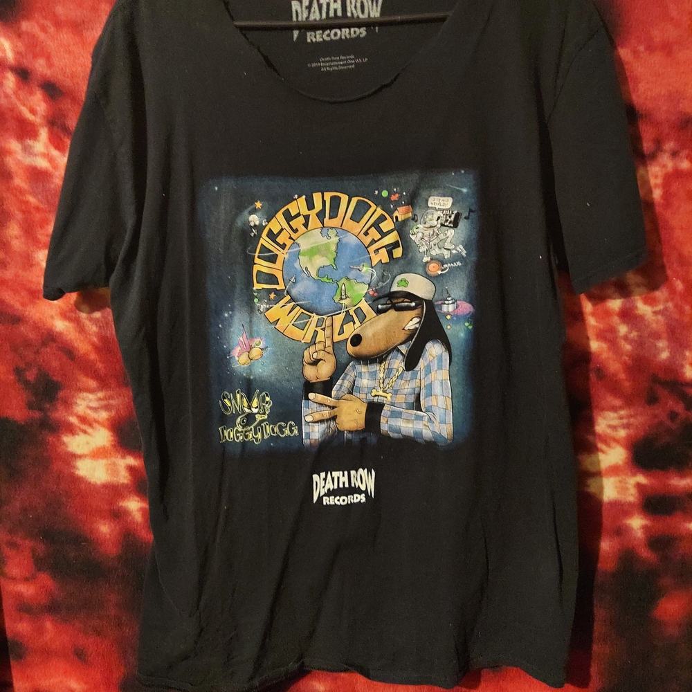 Black Doggy Dogg World T-Shirt